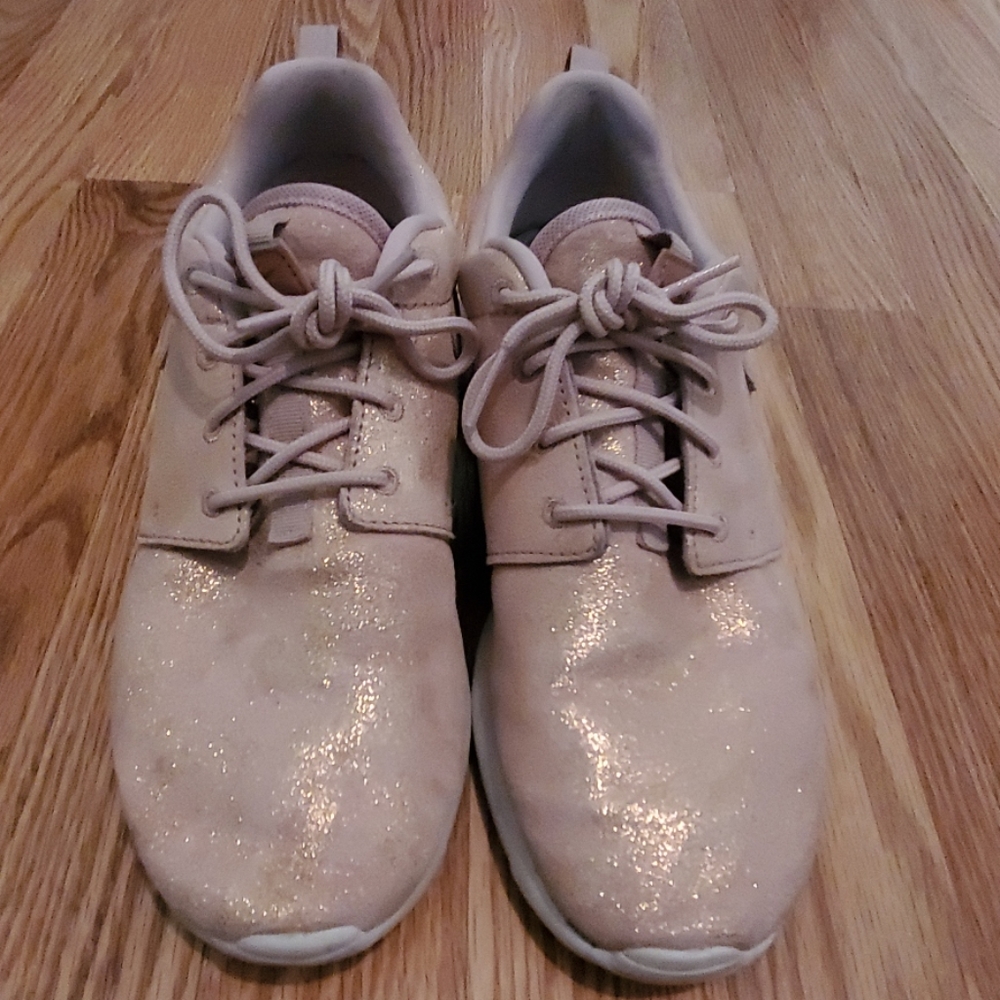 Pink Nike Shoes